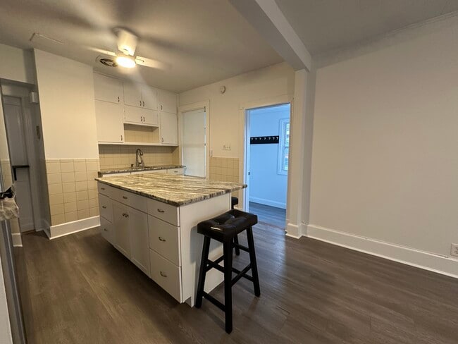 Kitchen entrance/ mudroom - 120 Cleveland Ave Unit 2nd & 3rd Floor Apartment