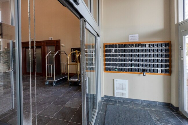 Photo - 1639 McDonald Ave Unit SI ID1466402P