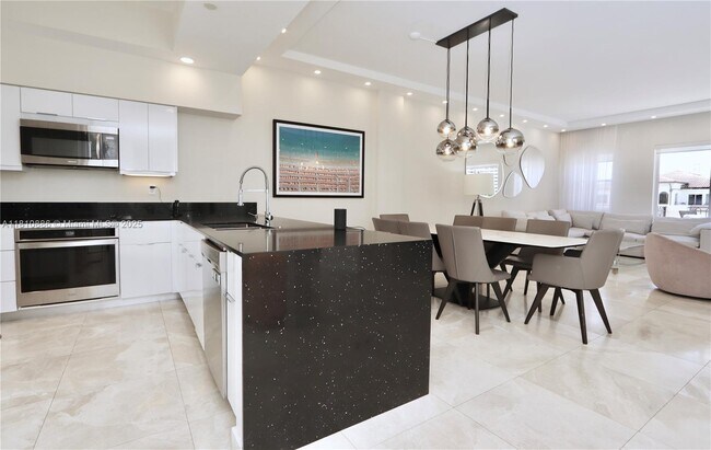 Photo - 3900 Island Blvd Unit PH 2