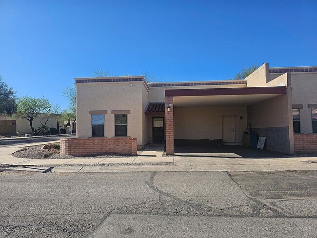 Building Photo - SINGLE FAMILY HOME.