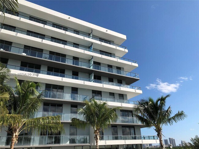 Photo - 2960 NE 207th St Unit 1101