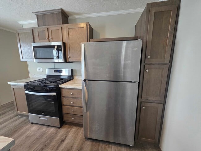 Photo - 4620 Hemlock Loop