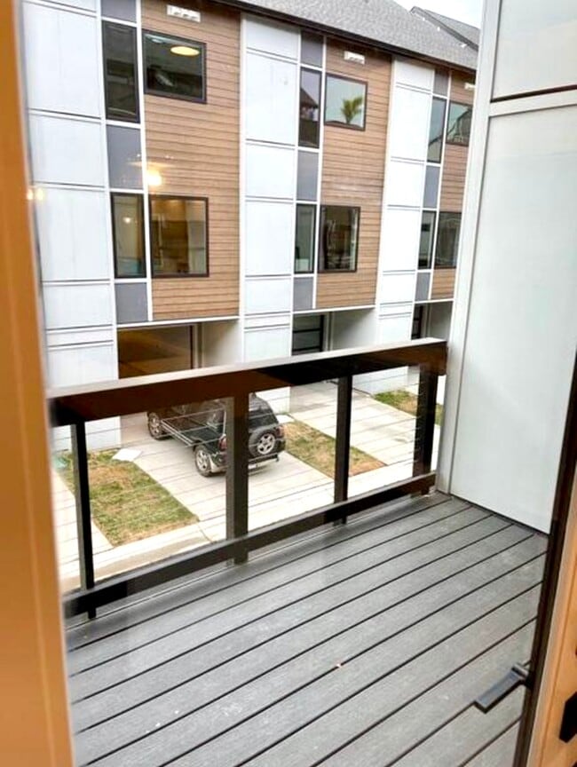 Photo - 1231 Minter Pl