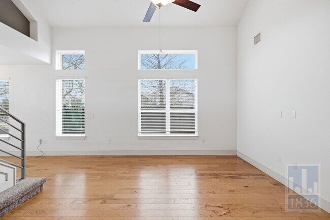 Photo - 5901 Rubicon Run