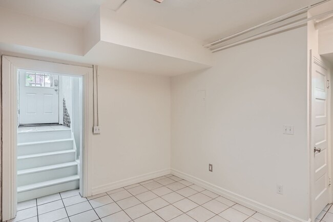 Photo - 954 N Pearl St