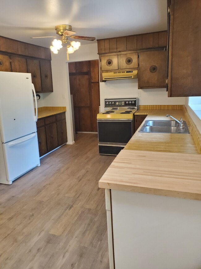 Photo - 11 County Road 7