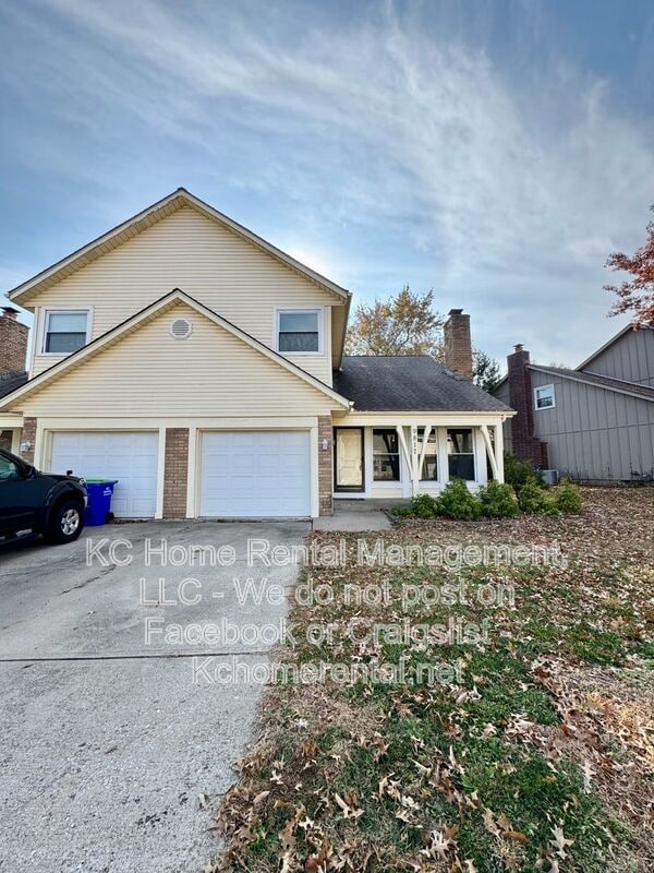 Building Photo - 9817 W 83rd Terrace