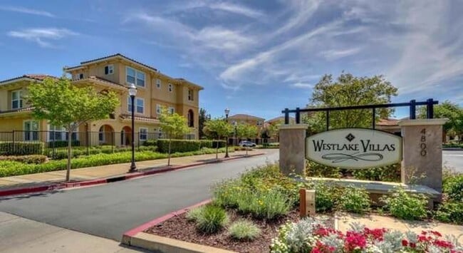 Building Photo - ADORABLE WESTLAKE VILLAS 2 BEDROOM (PLEASE...