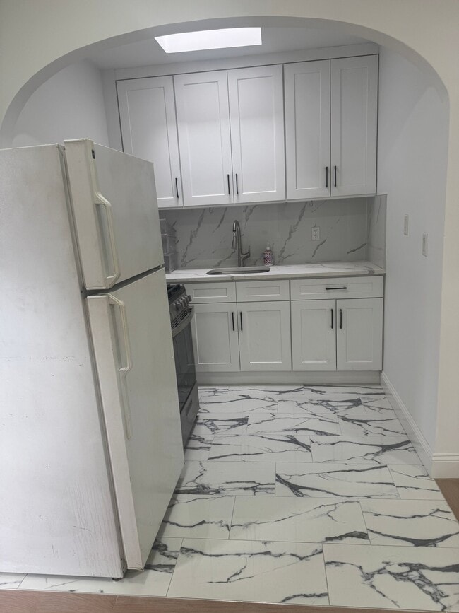 125 Ainslie St Unit 2