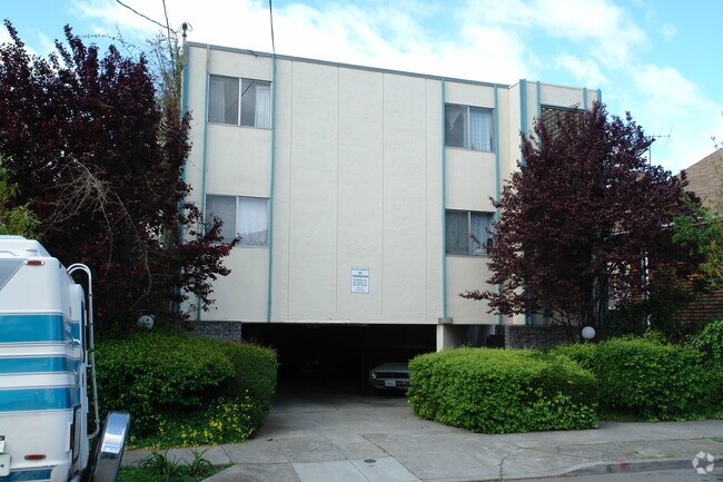 Photo - 2120 Grant St