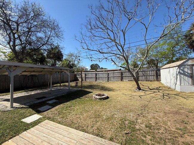 Photo - Great Location-3 Bedroom Daytona Beach Home w/Large AMAZING Backyard!
