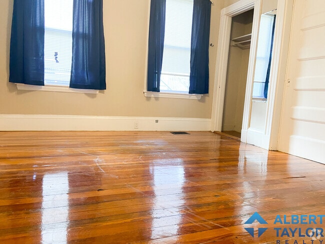 Building Photo - 1 Parker Hill Ter Unit 1 Rental