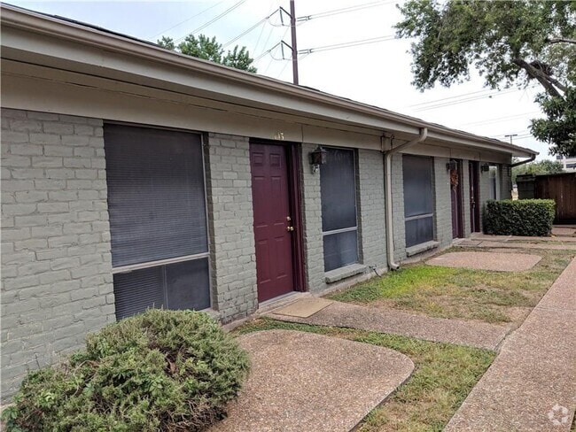 Building Photo - 608 W 51st St Unit #103 Rental