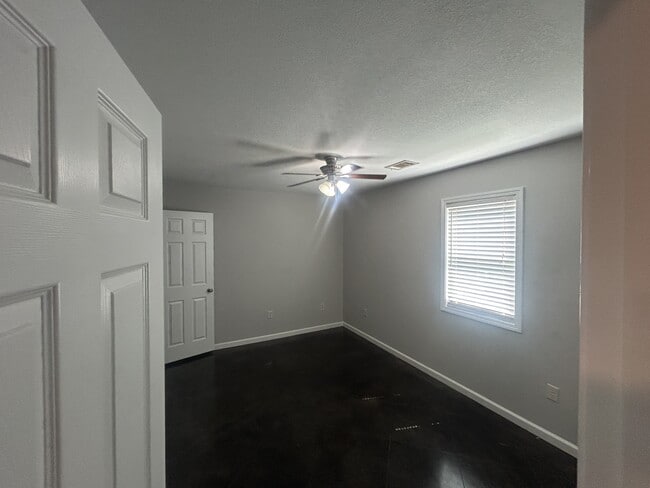 Photo - 5306 Apt Dr