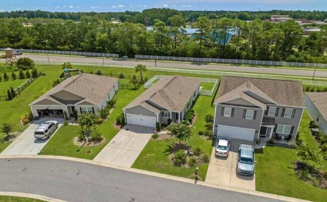 Photo - 542 Hay Hill Ln