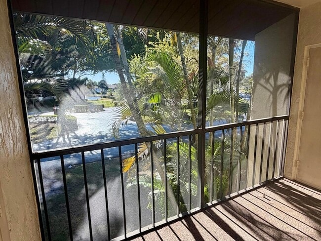 Photo - 4835 Sable Pine Cir Unidad D2