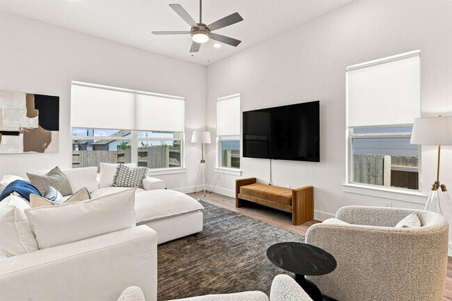 Photo - 9608 Hamadryas Dr