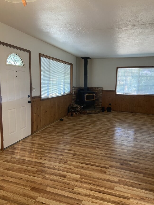 Photo - 2673 Wailaki St