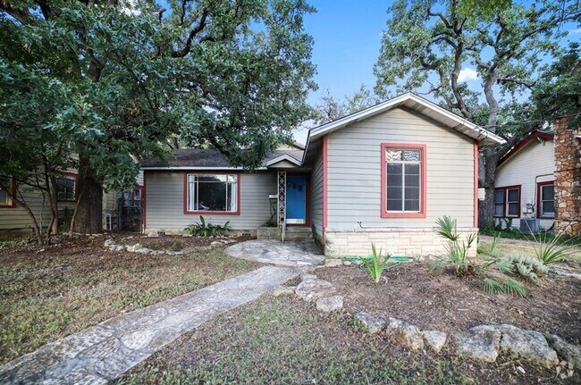Building Photo - 2905 Robinson Ave Unit A Rental