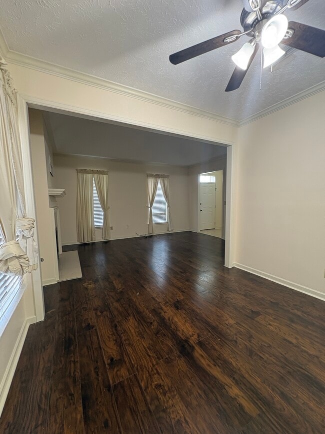 2041 Station Ct