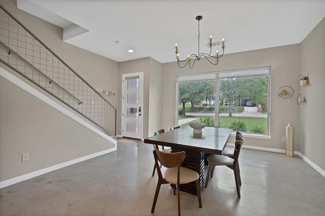 Photo - 4633 Calmont Ave