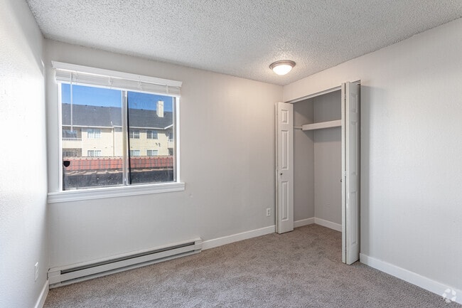 2BR, 1BA - 844SF