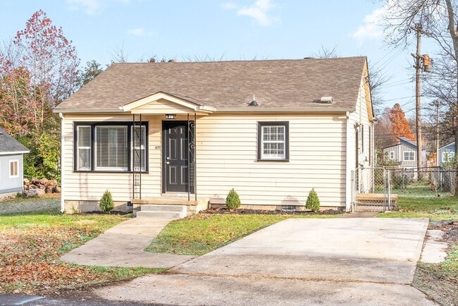 Photo - Renovated 3 Bedroom Home For Rent Near Downtown Clarksville
