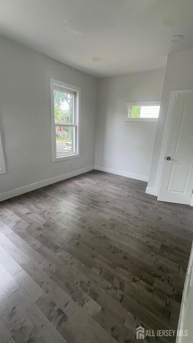 21 Oak St
