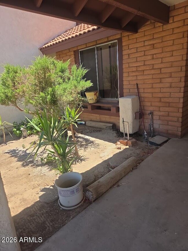 11226 S Tomi Dr
