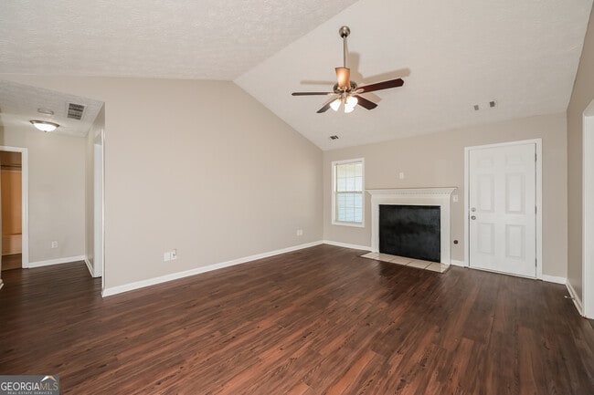 Photo - 200 Wagon Wheel Dr
