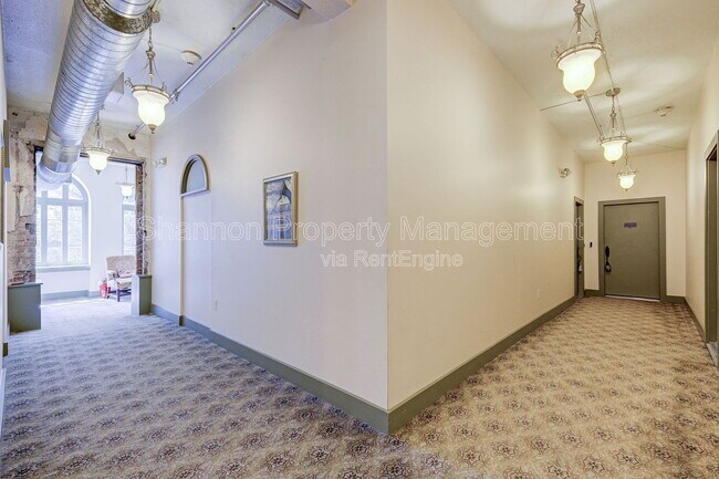 Photo - 2700 Albany St Unit 2b