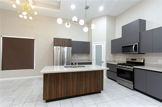 Photo - 15 Garman St