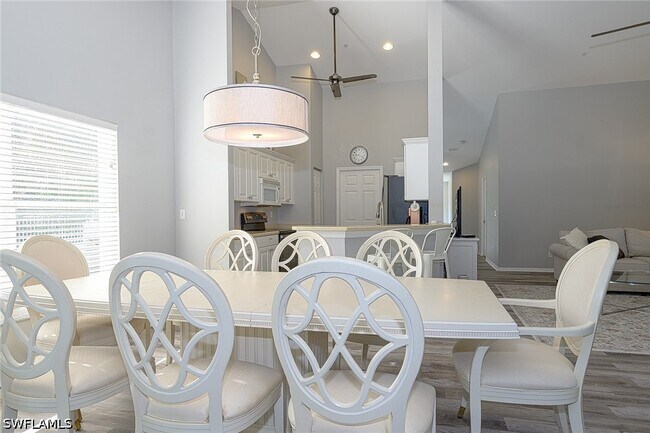 Photo - 5125 Cedar Springs Dr Unidad 204