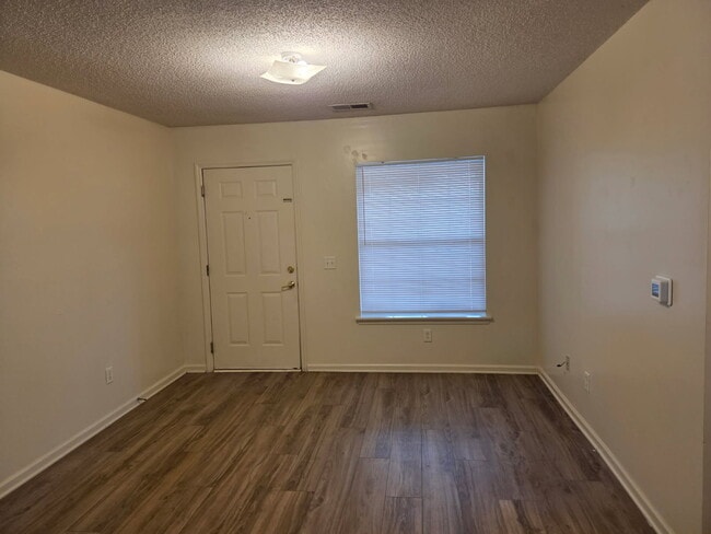 Photo - 101 Charles Ave Unidad C-2