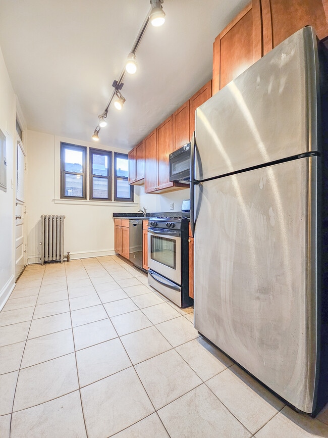 Photo - 4243 N Keystone Ave Unit #2E