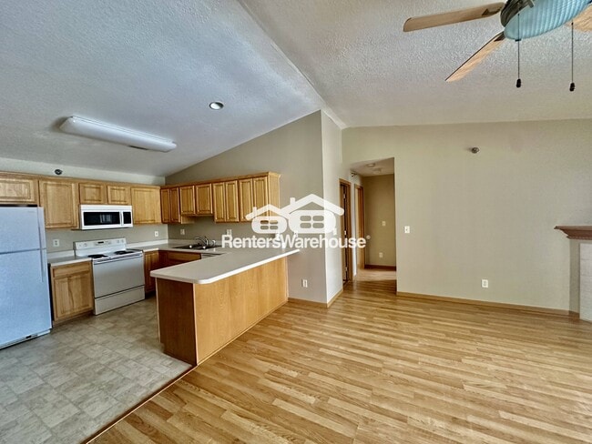 Photo - 5924 Sutton Pl