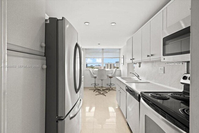 Photo - 1833 S Ocean Dr Unit 911