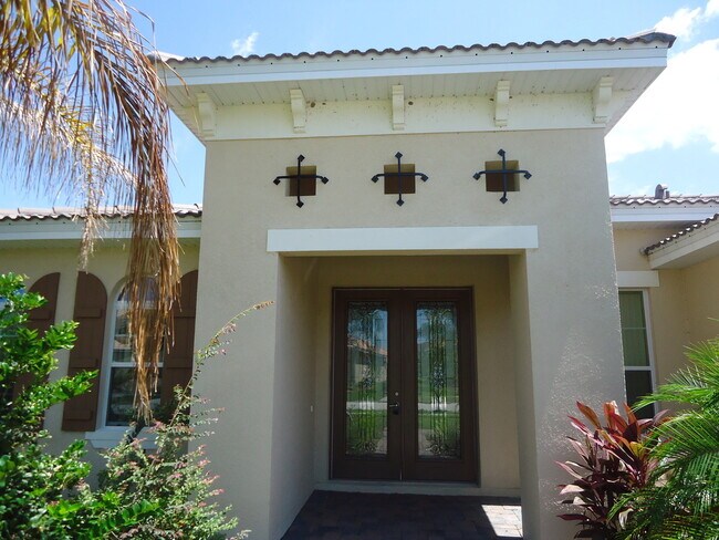 Photo - $200 off 1st mo rent! Pool Home-Bella Lago...