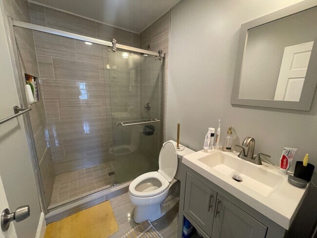 Photo - 781 Parker St Unit 3