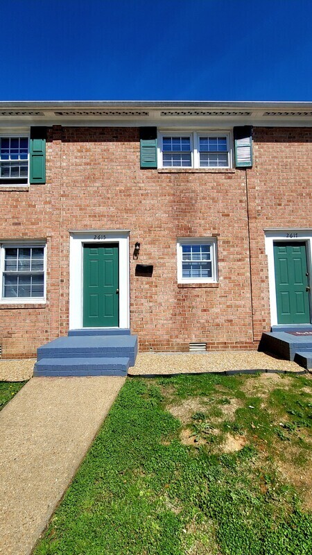 Building Photo - 2644 Wayside Dr Rental