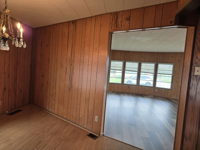 Photo - 215 48th Ave Terrace W