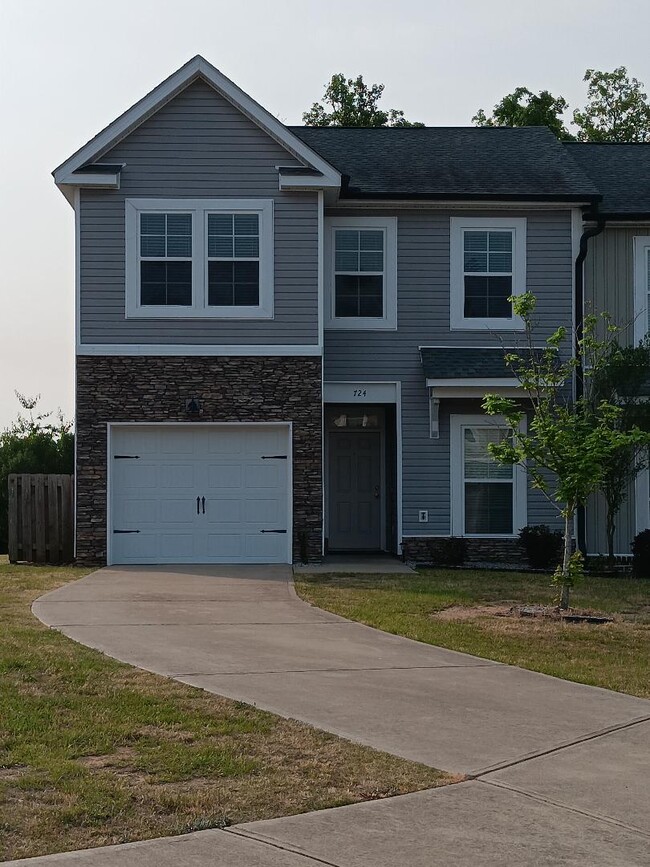 Photo - 724 Buddy Ct