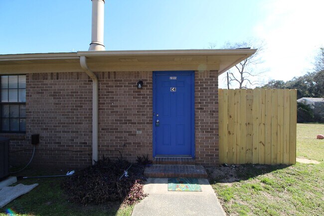 Photo - Updated 2BR/2BA North Pensacola Apartment with Wood-Look Flooring, Private Fenced Patio & Washer/... Unit C4