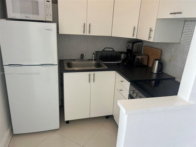Photo - 7904 West Dr Unit 611