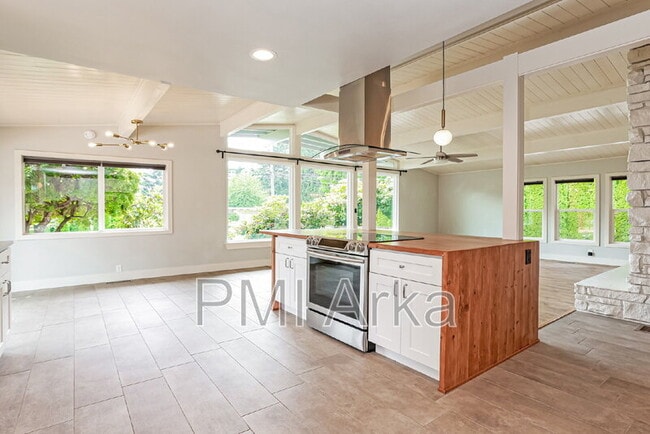 Photo - 33 243rd Pl SE