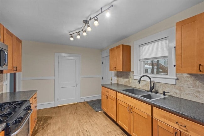 Photo - 23 West Ln Unit Apt. A - Available Now