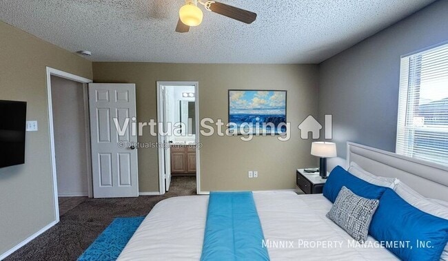 Photo - 525 N Iola Ave