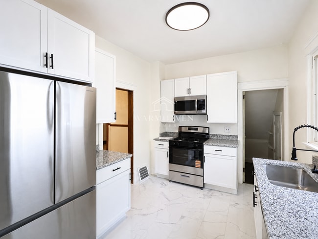 Photo - 1826 Hillside Terrace
