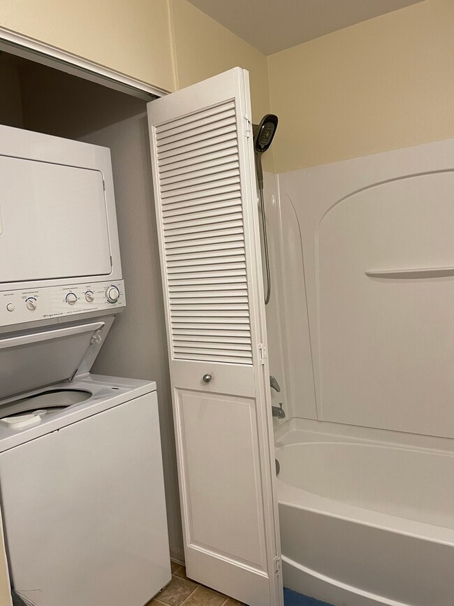 Photo - 1435 India St Unidad 516