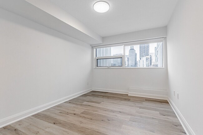 Photo - 191 Sherbourne St